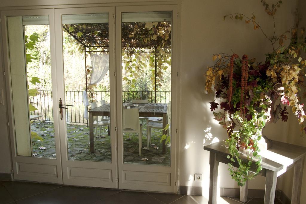 Maison Pres De L'Eau LʼIsle-sur-la-Sorgue Exteriör bild